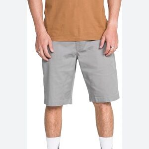 Volcom Men's VMonty Stretch Shorts Gray Size 30 NWT MSRP $50